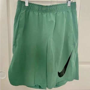 Nike Dri-Fit Men’s short - size Medium